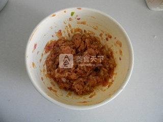 <a href=/shicai/shucai/XiangGu/index.html target=_blank><u>香菇</u></a>肉馅蒸饺