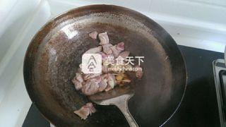 <a href=/shicai/shucai/LaJiao/index.html target=_blank><u>辣椒</u></a>炒肉