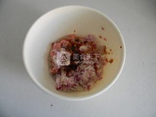 <a href=/shicai/shucai/XiangGu/index.html target=_blank><u>香菇</u></a>肉馅蒸饺