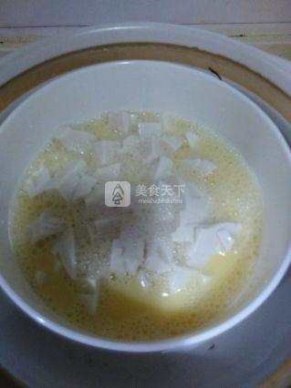 <a href=/shicai/mimian/DouFu/index.html target=_blank><u>豆腐</u></a>蒸蛋