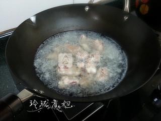 简单版酸甜<a href=/shicai/rouqin/PaiGu/index.html target=_blank><u>排骨</u></a>