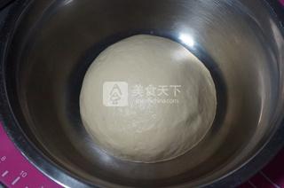 白兰地蛋奶酱夹心<a href=/shicai/mimian/MianBao/index.html target=_blank><u>面包</u></a>