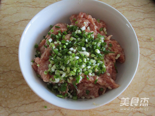 鲜肉煎饺的做法