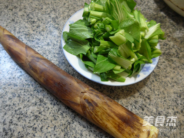 雷笋炒菜芯的做法