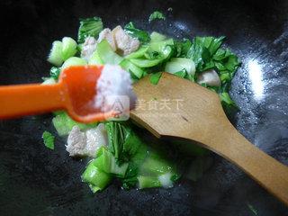 盐炒肉炒<a href=/shicai/shucai/QingCai/index.html target=_blank><u>青菜</u></a>