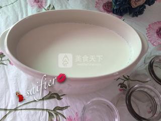 DIY水果<a href=/shicai/mimian/SuanNai/index.html target=_blank><u>酸奶</u></a>