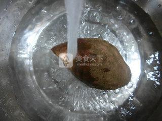 <a href=/shicai/guopin/GuiYuan/index.html target=_blank><u>桂圆</u></a>番薯汤