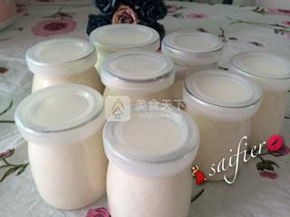 DIY水果<a href=/shicai/mimian/SuanNai/index.html target=_blank><u>酸奶</u></a>