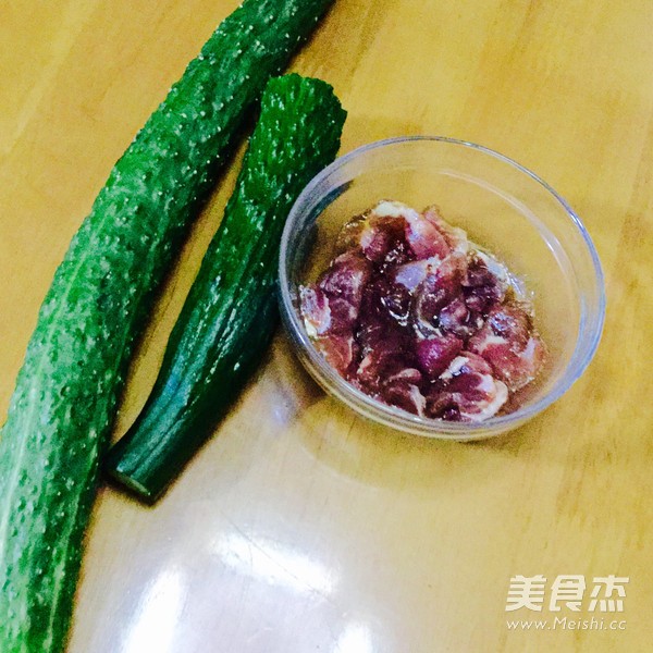 肉片炒青瓜的做法