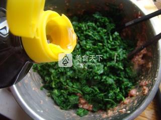 <a href=/shicai/shucai/JiCai/index.html target=_blank><u>荠菜</u></a>鲜肉馅饼