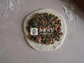 <a href=/shicai/shucai/JiCai/index.html target=_blank><u>荠菜</u></a>鲜肉馅饼